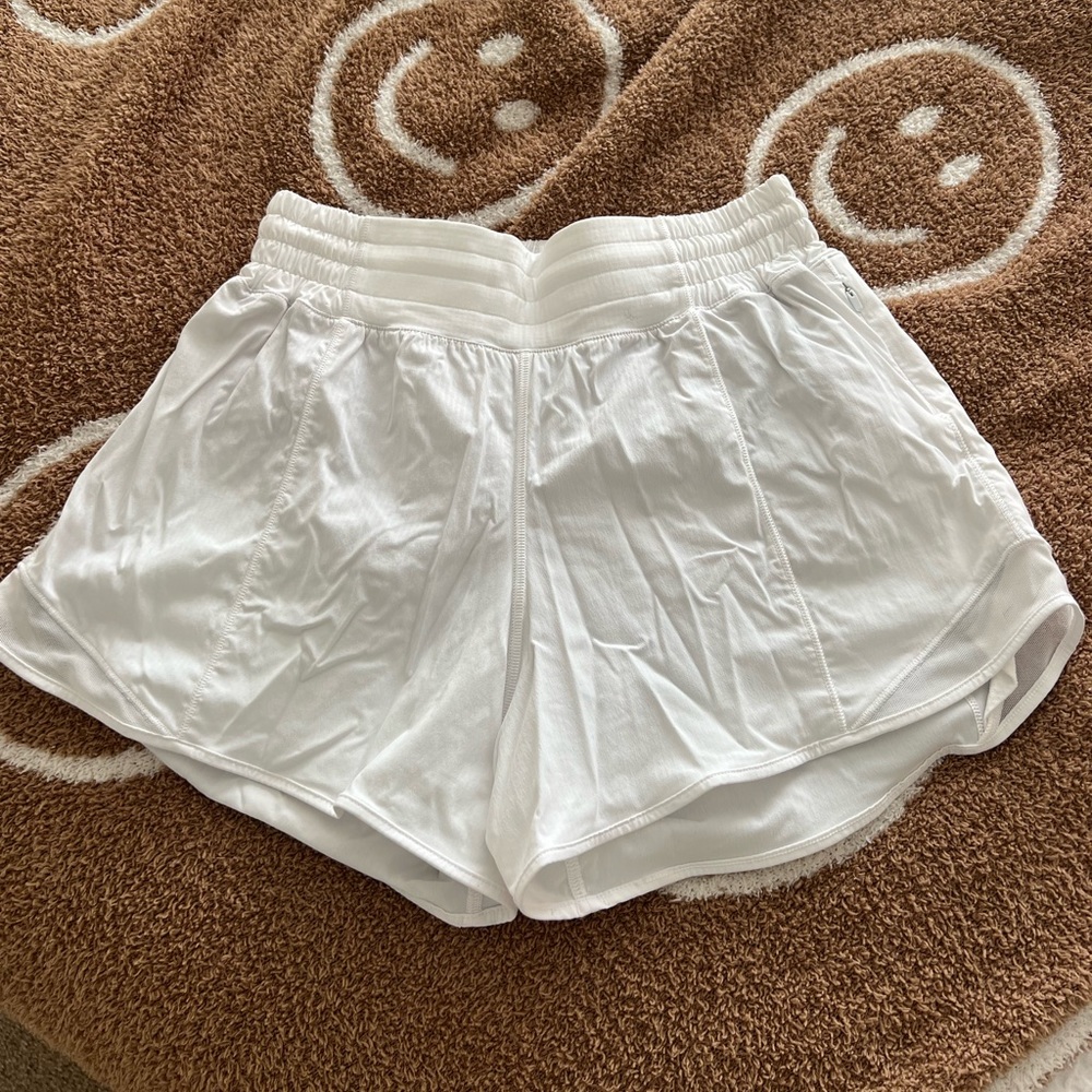 Lululemon Hotty Hot HR Lined Short 4”